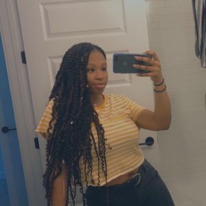 Meet your Posher, Dana